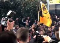 Αποθέωση για την αποστολή της ΑΕΚ (vid)