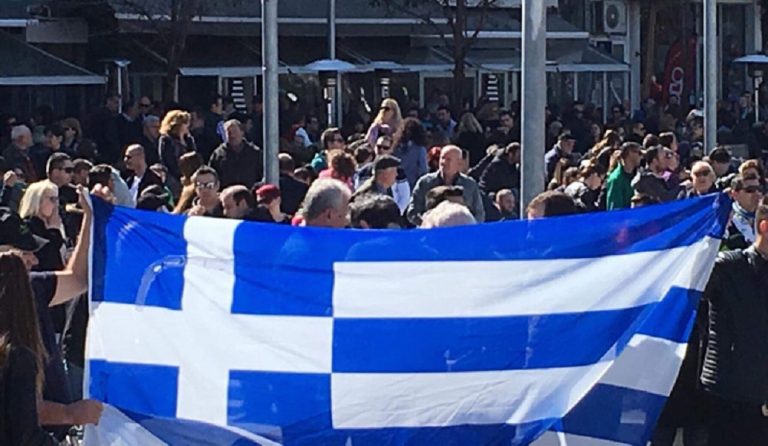 Απαίτησαν την απελευθέρωση των Ελλήνων στρατιωτικών οι πολίτες στο συλλαλητήριο της Ορεστιάδας (pics&vid)