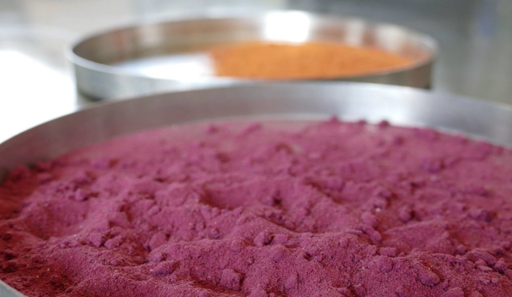 ΤΕΙ Θεσσαλίας: Μετατρέπουν super foods σε μορφή σκόνης