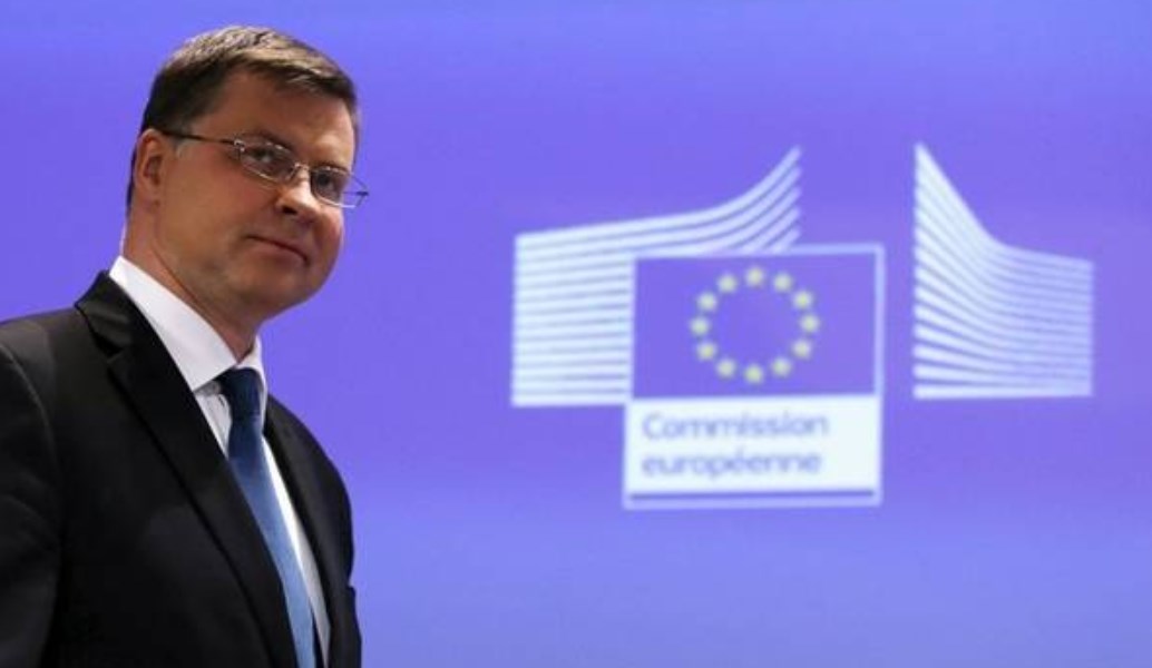 Βάλντις Ντομπρόβσκις: Το μεγάλο μπράβο ανήκει στους Έλληνες πολίτες