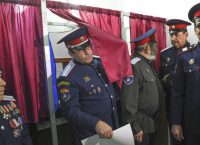 Ρωσία: Σκηνές απείρου κάλους με νοθεία στα εκλογικά κέντρα (pics &vid)