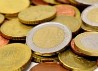 Αποκάλυψη από ΟΟΣΑ: Θα χαθεί ένας μισθός και μια σύνταξη από το 2019