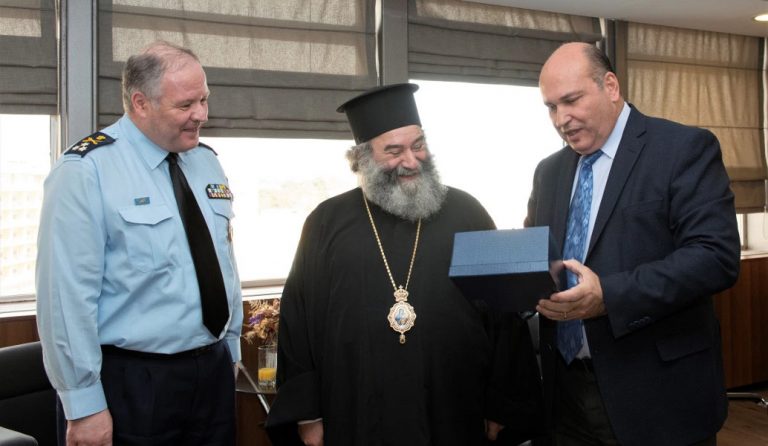 Τζανέτος Φιλιππάκος: Εθιμοτυπική συνάντηση με τον Μητροπολίτη Μάνης κ. Χρυσόστομο