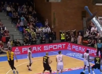 Βίντεο-αφιέρωμα στο τρίποντο του Πάντερ (vid)