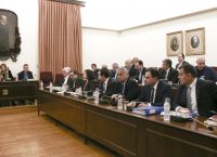 Novartis: “Κόντρα” Μαξίμου – ΝΔ για τις αποχωρήσεις από την Προανακριτική