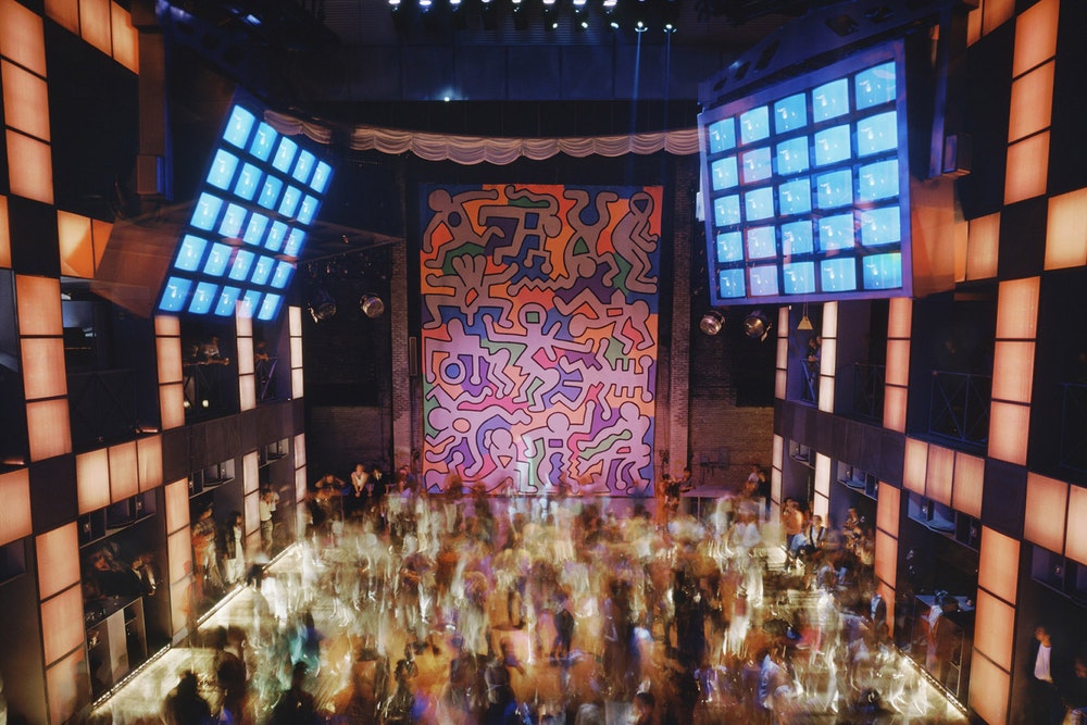 Night Fever: τα νάιτ κλαμπ από το 1960 έως σήμερα σε μια έκθεση