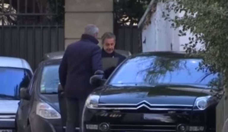 Οι πρώτες εικόνες του Σαρκοζί μετά την κράτησή του (pics&vids)