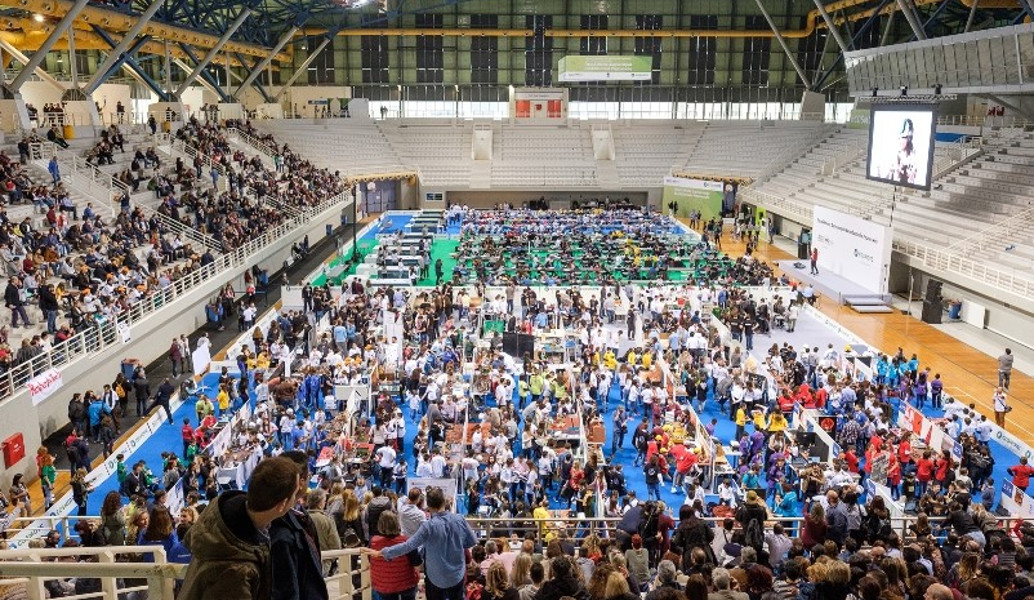 Πάνω από 3.500 συμμετοχές στον Πανελλήνιο Διαγωνισμό Εκπαιδευτικής Ρομποτικής 2018