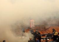 Κόσοβο: Η αντιπολίτευση άναψε καπνογόνα μέσα στην Βουλή (vid)