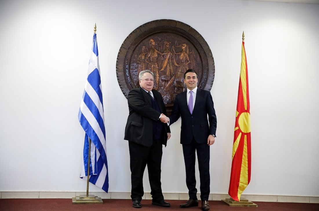 Η κρίσιμη συνάντηση στα Σκόπια – Η πρόκληση και η απάντηση με τη σφραγίδα (pics)