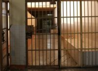 Τρίκαλα: Κρατούμενος μαχαίρωσε στο λαιμό τον αρχιφύλακα των φυλακών