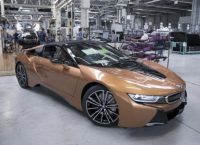 Από το εργοστάσιο στους δρόμους η BMW i8 Roadster