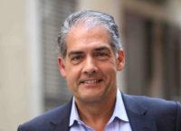 Πέθανε ο διάσημος σκοτσέζος συγγραφέας Φίλιπ Κερ