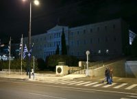 Ώρα της Γης: Έσβησαν τα φώτα στη Βουλή (pics)