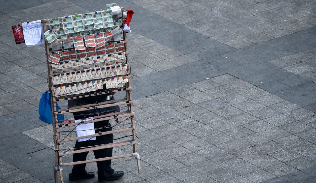 Λαϊκό Λαχείο: Μια ατυχία του χάρισε 465.900 ευρώ