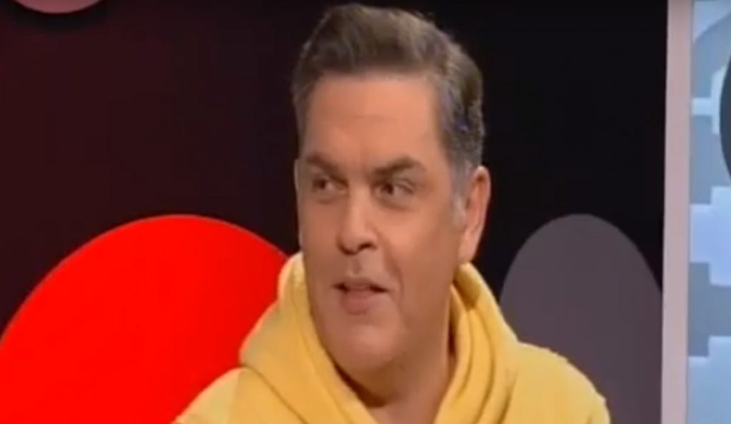 Ο Αντώνης Λουδάρος στο www.pagenews.gr: Η σκηνοθεσία είναι σαν ένα κρυφό γκομενικό παιχνίδι