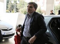 “Πονοκέφαλος” για την κυβέρνηση τα 75 ανοιχτά προαπαιτούμενα