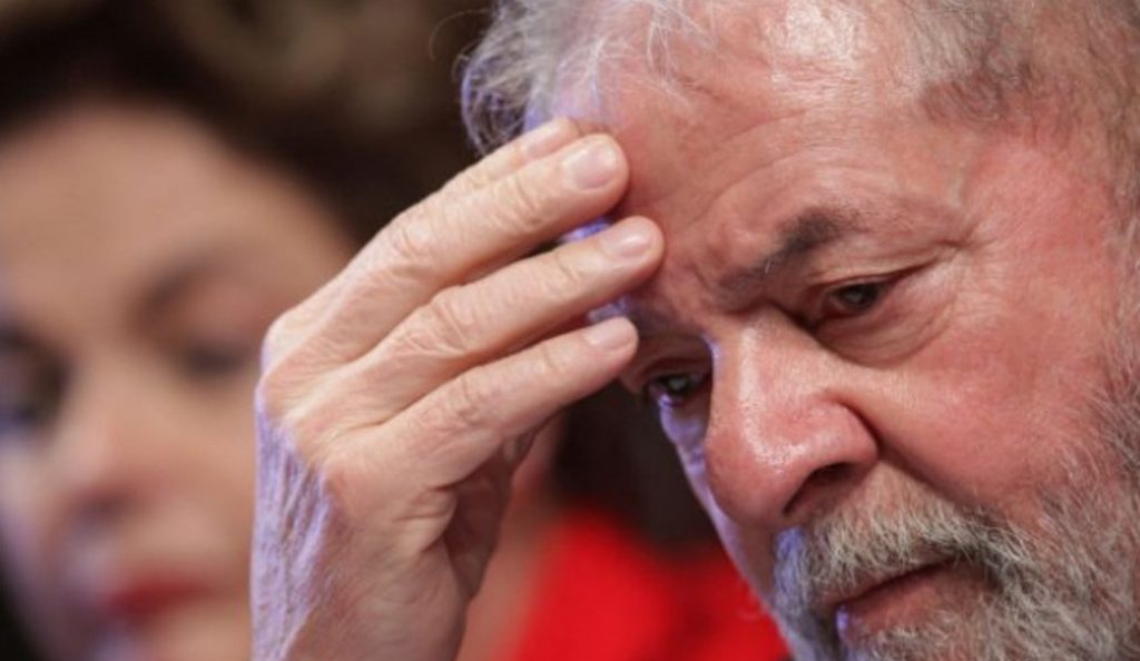 Βραζιλία: Δεν θα παραδοθεί απόψε στην αστυνομία ο Λούλα