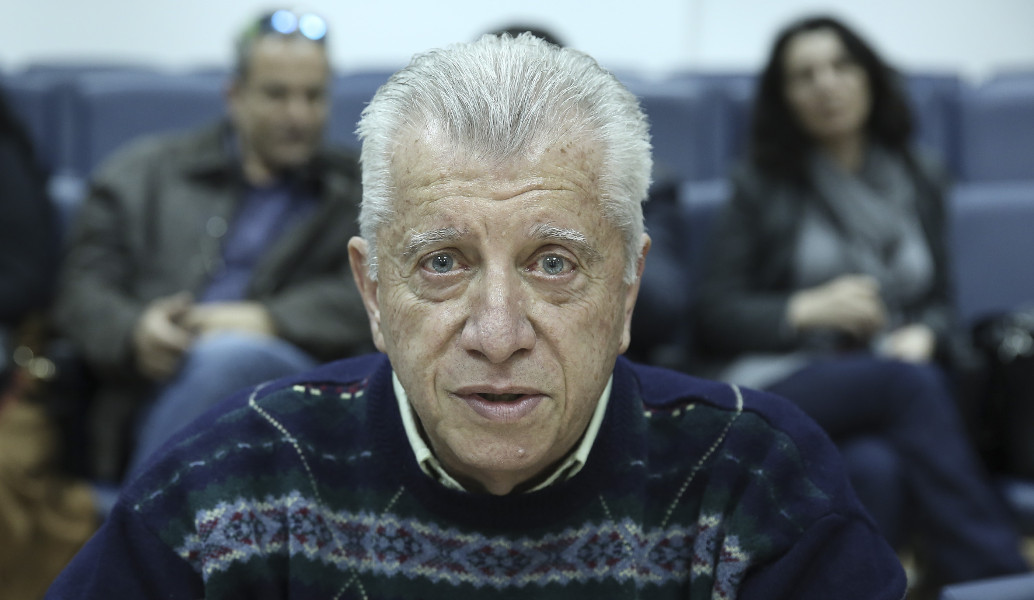 Νέα Σμύρνη: Δίπλα στους εργαζόμενους ο δήμαρχος, Σταύρος Τζουλάκης