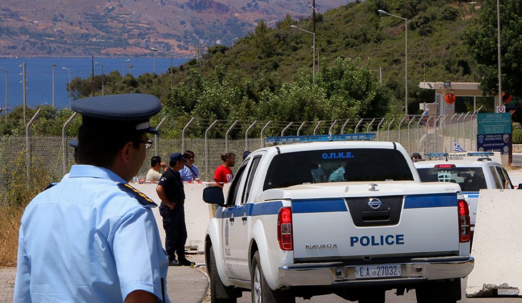 Χανιά: Έβγαλαν μαχαίρι και λήστεψαν άτομο με αναπηρία