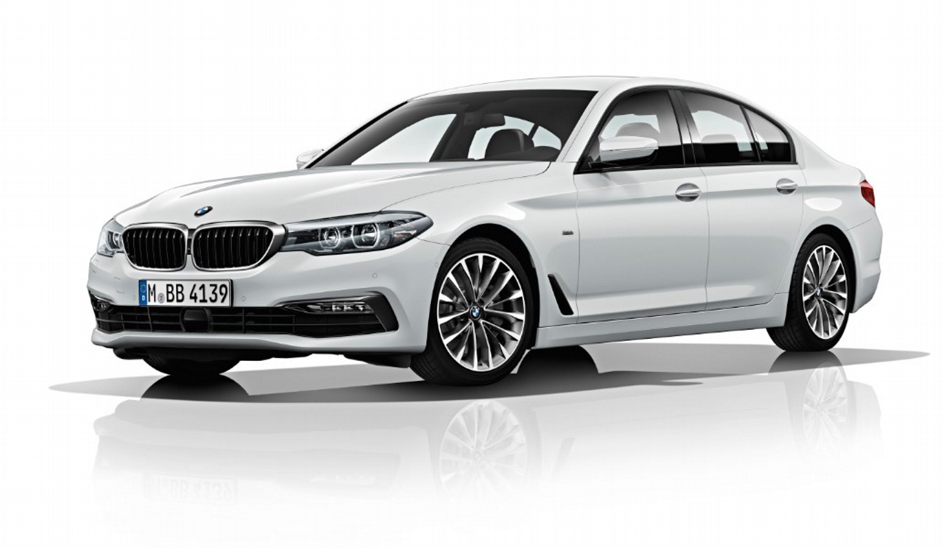 Νέα BMW 5: Business Class και στο παρκάρισμα