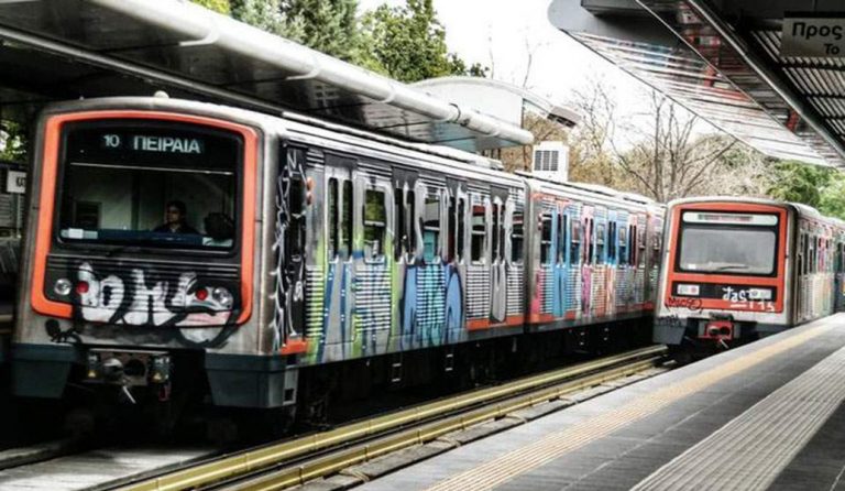 Αναστάτωση στον ΗΣΑΠ – Κατάληψη στο τμήμα Φάληρο-Πειραιάς