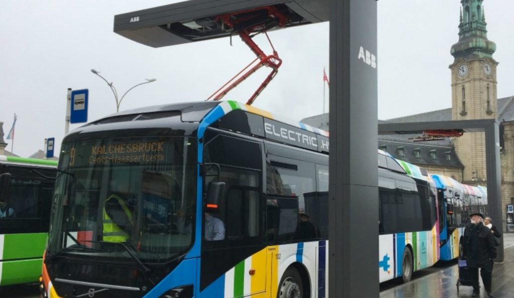 Σε πόλη της Κίνας ο μεγαλύτερος στόλος ηλεκτρικών λεωφορείων του κόσμου