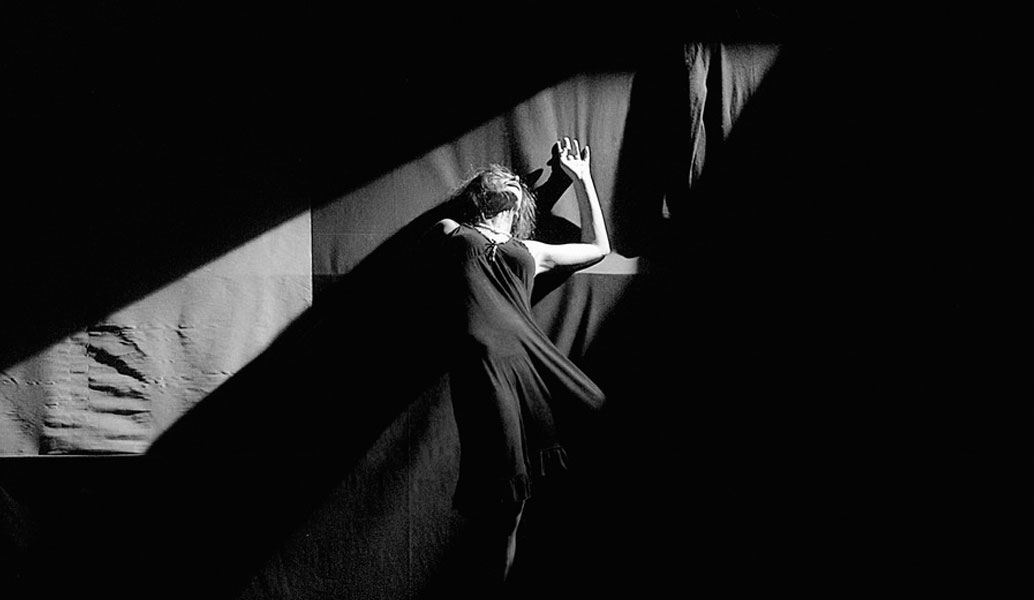 “Γιατί μαμά;” στο Θέατρο Αλκμήνη