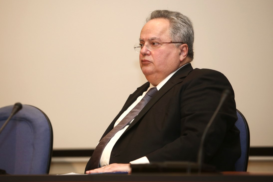 Χωρίς δηλώσεις η ενημέρωση του Κοτζιά στον Κουτσούμπα για το Σκοπιανό