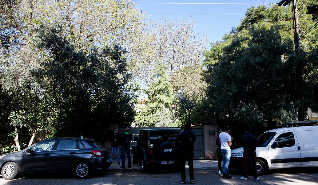 Κηφισιά: Συγκλονίζει η περιγραφή της συζύγου του επιχειρηματία για τη ληστεία