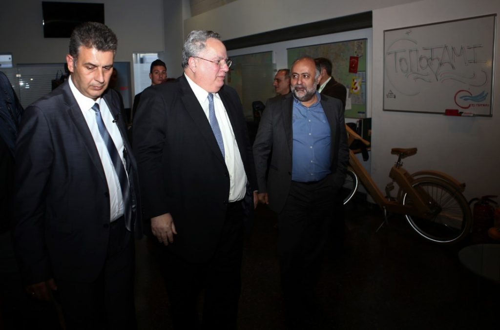 Η παραλίγο τούμπα του Νίκου Κοτζιά (pics)