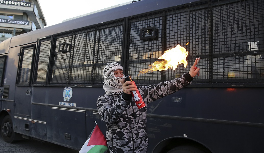 Διαμαρτυρία έξω από την ισραηλινή πρεσβεία (pics)