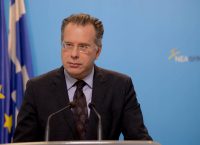 Κουμουτσάκος για Ζάεφ: “Φυσική συνέπεια της συμφωνίας των Πρεσπών οι δηλώσεις του”