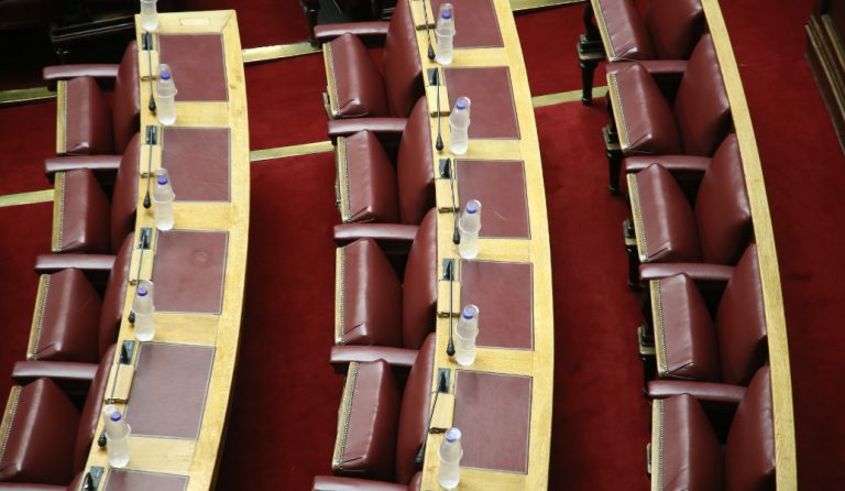 Εκτός Αθηνών για το Πάσχα όλοι οι πολιτικοί αρχηγοί