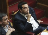 Μήνυμα από Βρυξέλλες: Όποιος θέλει μείωση χρέους πρέπει να ανεχθεί αυστηρότερο έλεγχο