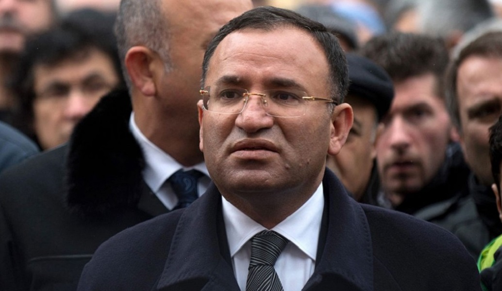 Νέες τουρκικές προκλήσεις: “Ανίκανοι Ελληνες πολιτικοί προσπαθούν να χαλάσουν τις σχέσεις μας”