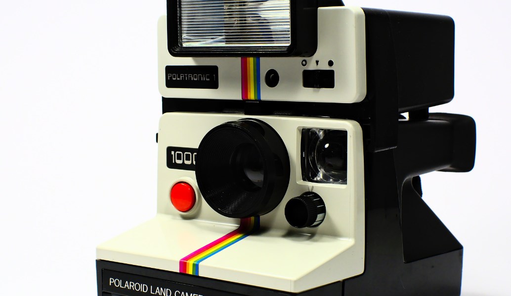 Polaroid Originals: Επιστρέφει με νέα φωτογραφική μηχανή στιγμιαίας εκτύπωσης