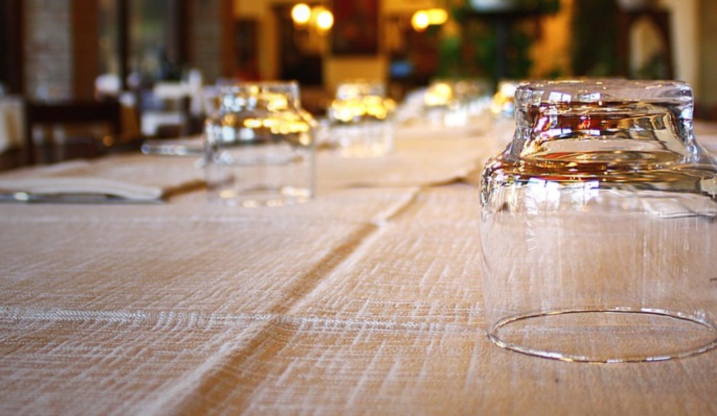 Ritz Paris: Πουλά την επίπλωσή του