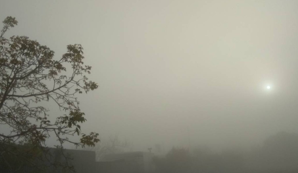 Κρήτη: Ορατότης μηδέν στο Ηράκλειο από την ομίχλη (pics)