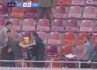 Άγριο ξύλο στις εξέδρες στο Στεάουα – Ραπίντ! (vid)