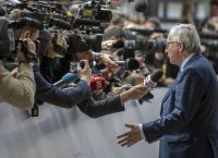 Στη Βουλή θα μιλήσει ο Γιούνκερ στις 26 Απριλίου