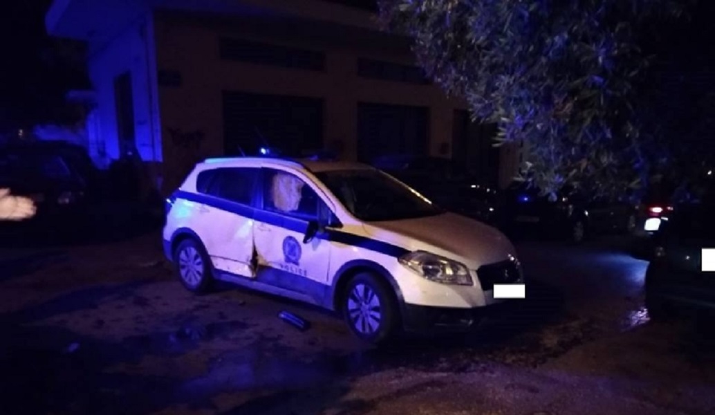 Ηράκλειο: ΙΧ συγκρούστηκε με περιπολικό (pics)