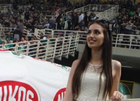 Η μελαχρινή οπαδός του Παναθηναϊκού που… άναψε φωτιές στο ΟΑΚΑ (pic)