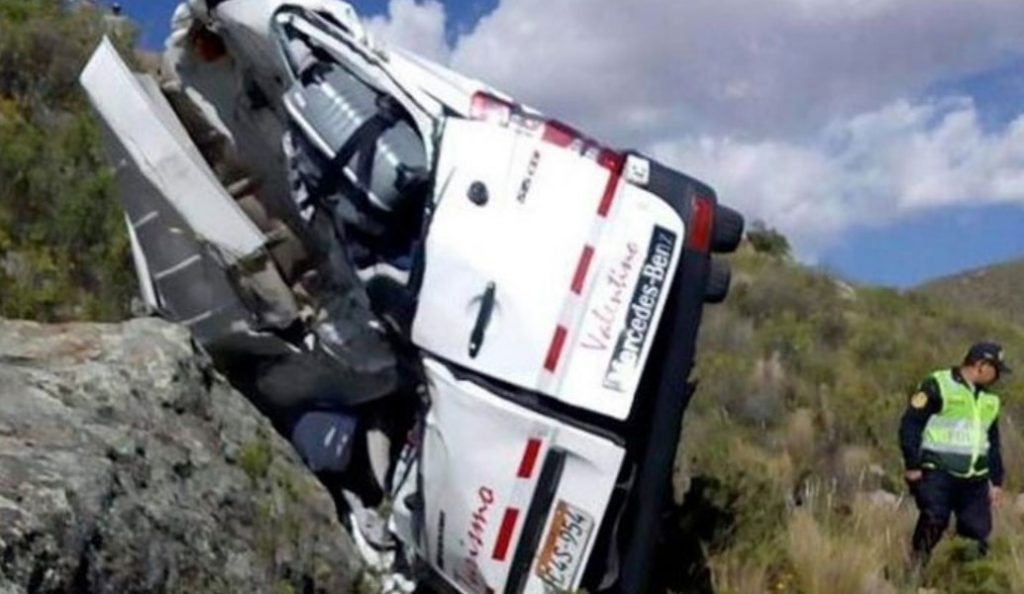 Περού: Λεωφορείο έπεσε σε χαράδρα  – 2 νεκροί