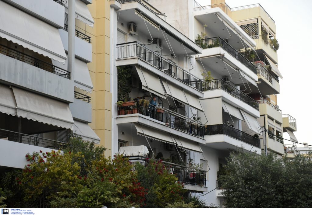 22χρονη σε φίλη της μετά τη γέννα: «Ξεφούσκωσα, δεν θα κρατήσω το μωρό»