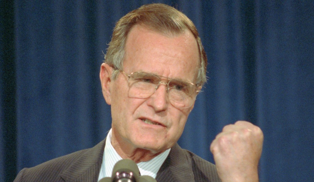 Τζορτζ Μπους: Στο νοσοκομείο μετά την κηδεία της γυναίκας του