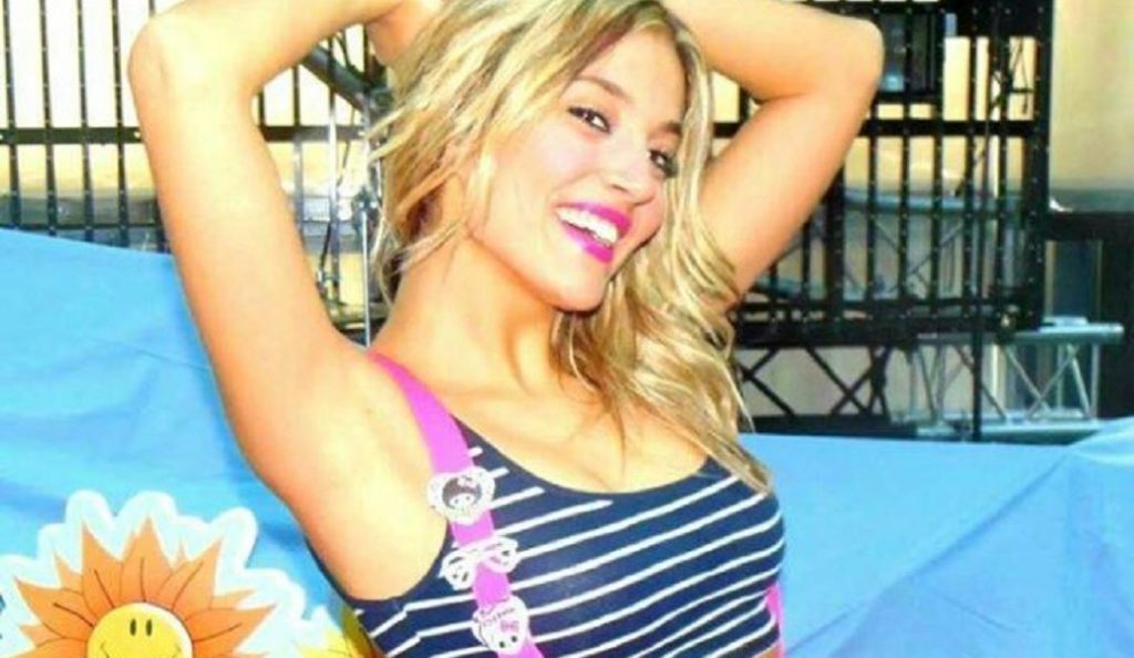 Τερέζα Σάσσου: Η κούκλα από το «Mazoo and the zoo» σε αποκαλυπτικές πόζες (pics)