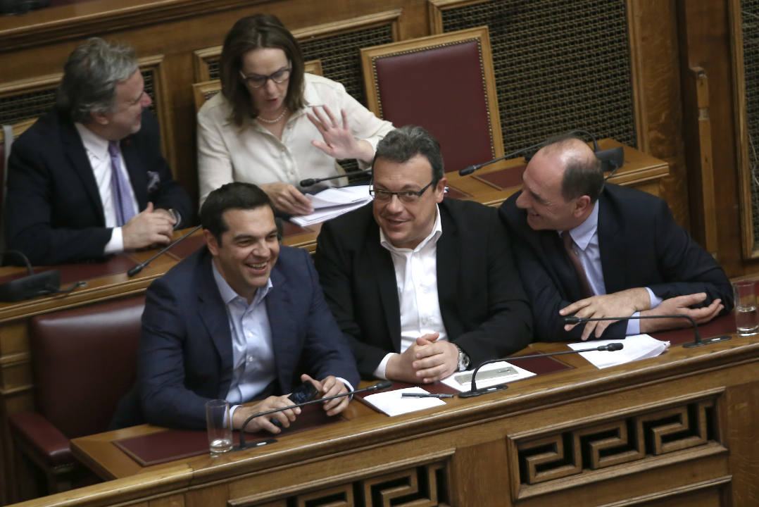 Οριακά με 151 ψήφους πέρασε το νομοσχέδιο για τη ΔΕΗ – Οι 4 “περίεργες” απουσίες