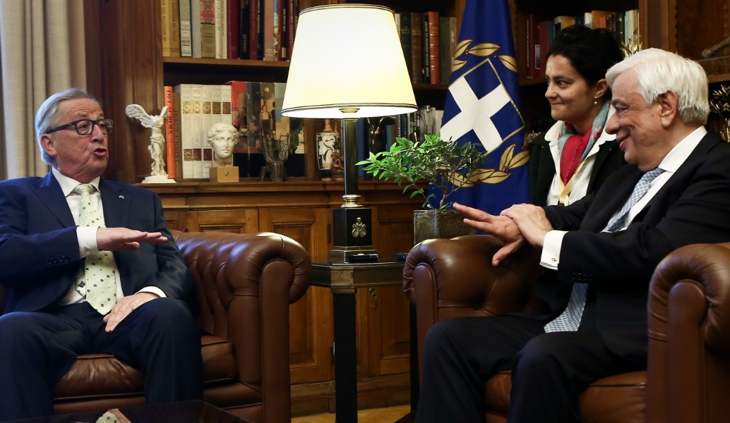 Γιούνκερ σε Παυλόπουλο: Η Ελλάδα είναι η δεύτερη πατρίδα μου