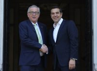Τσίπρας σε Γιούνκερ: Είναι η τελευταία σας επίσκεψη στη μνημονιακή Ελλάδα